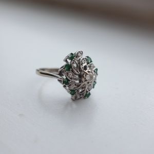 Diamond & Emerald White Gold Ring